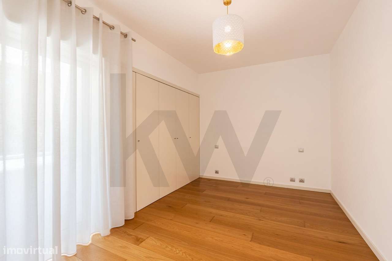 Moradia T3+1 de Excelência com Jardim Privativo em Santa Joana, Aveiro-44