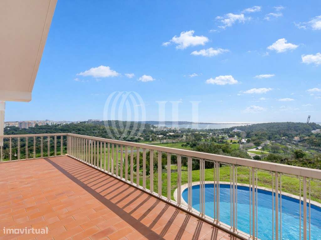 Moradia T6, com garagem e piscina, em Queijas, Carnaxide - Grande imagem: 5/38