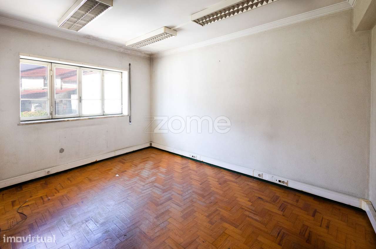 Prédio 4 Pisos |Loja|Garagens| Centro Arganil | Investimento-13