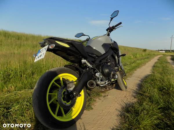 Yamaha MT - 8