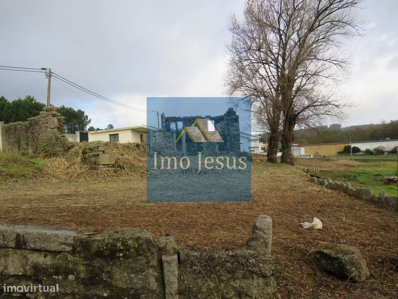Terreno para construção com 3000 metros em Perosinho-14