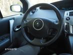 Renault Grand Scenic Gr 1.9 dCi Privilege - 32