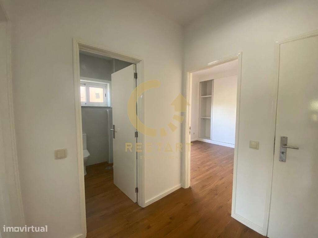 T3 em Águas Santas com 3 frentes, totalmente renovado com muita lumino-10