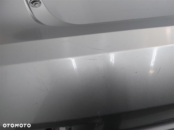 Zderzak tylny tył Avensis III T27 SEDAN 08-12 - 11