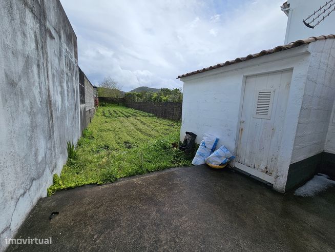 Moradia T1 nas Furnas-12