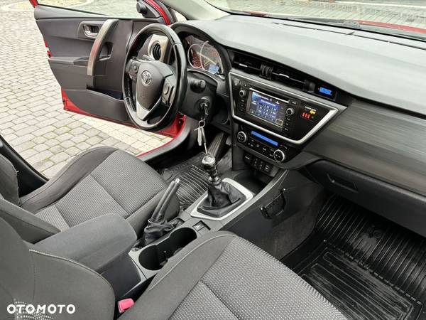 Toyota Auris 1.4 D-4D Comfort - 16