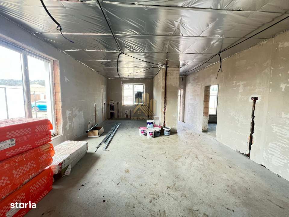 Casa 4 camere  Sanpetru Comision 0 - Imagine principală: 4/12