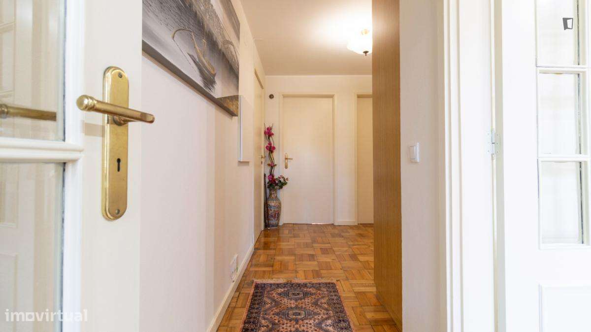 Apartamento com 2 quartos - localizado em Sé Porto - Grande imagem: 4/6