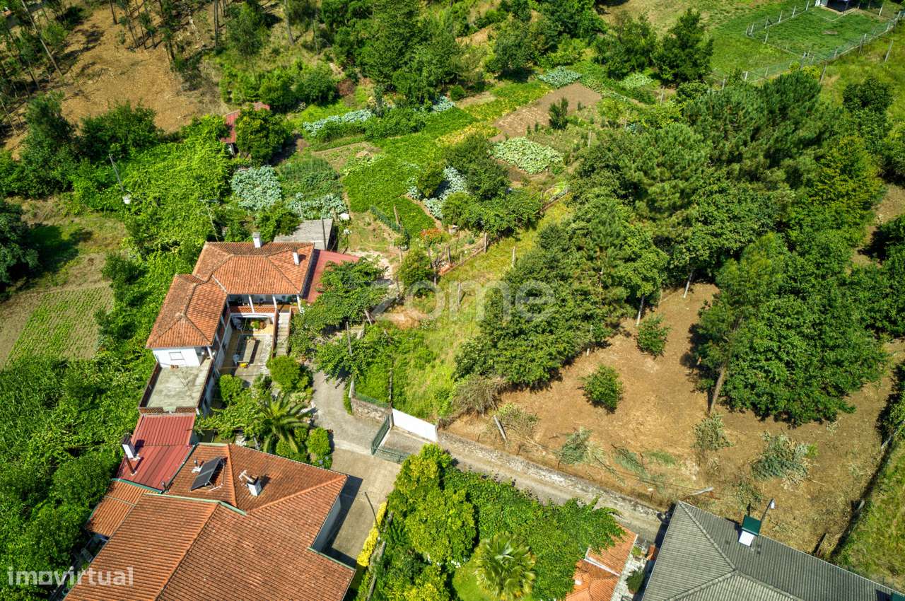 Terreno para construção de moradia individual em Barreiros - Amares. - Grande imagem: 2/18