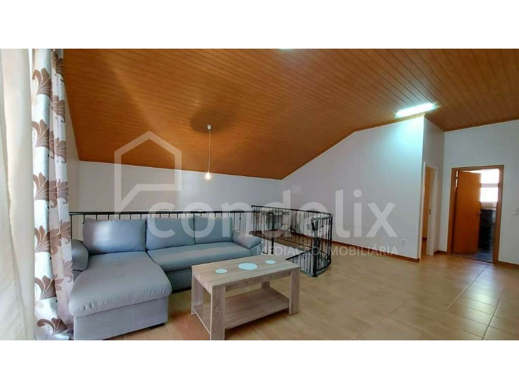 Andar Moradia T2 mobilado - Grande imagem: 3/25