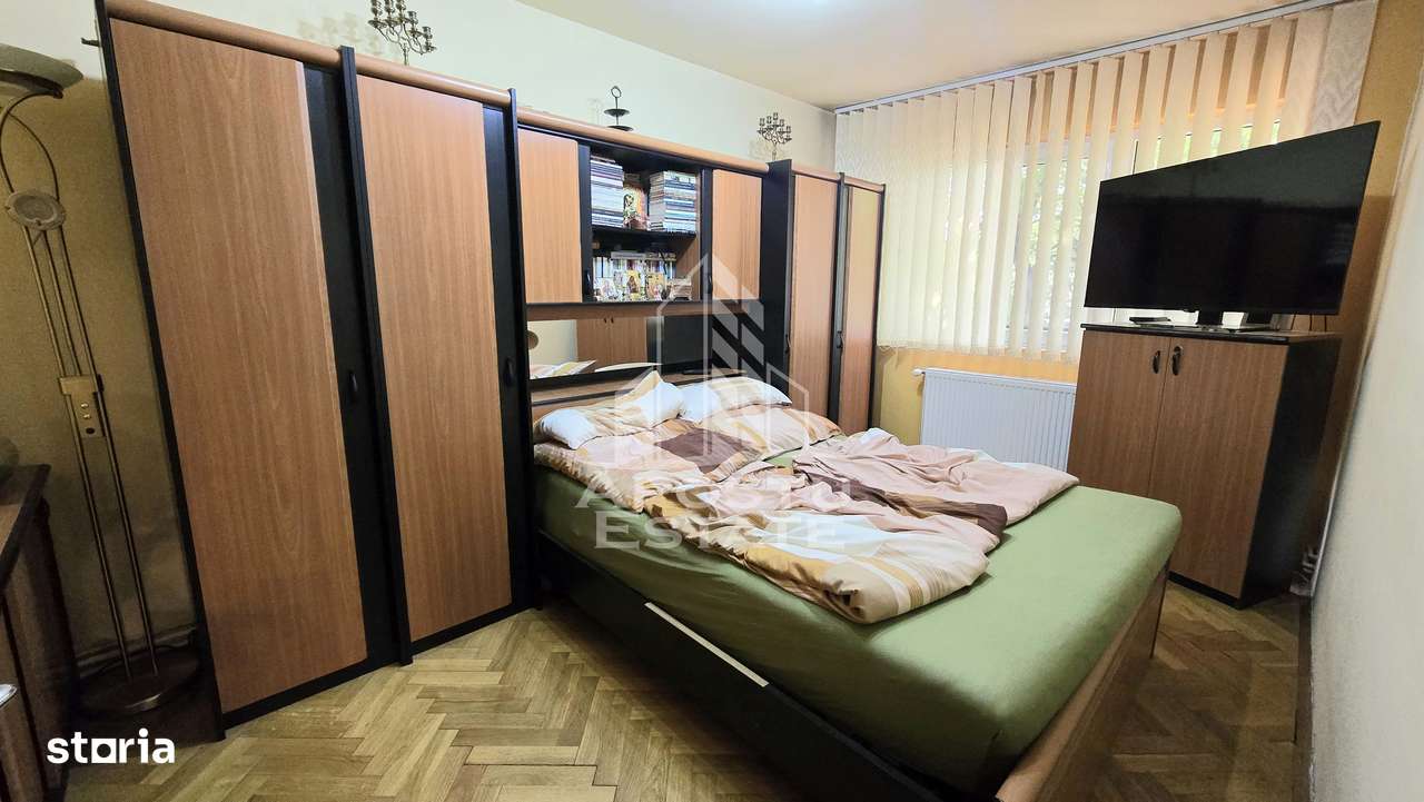 Apartament 4 camere, 2 bai, decomandat, etaj 1, Circumvalatiunii - Imagine principală: 3/9