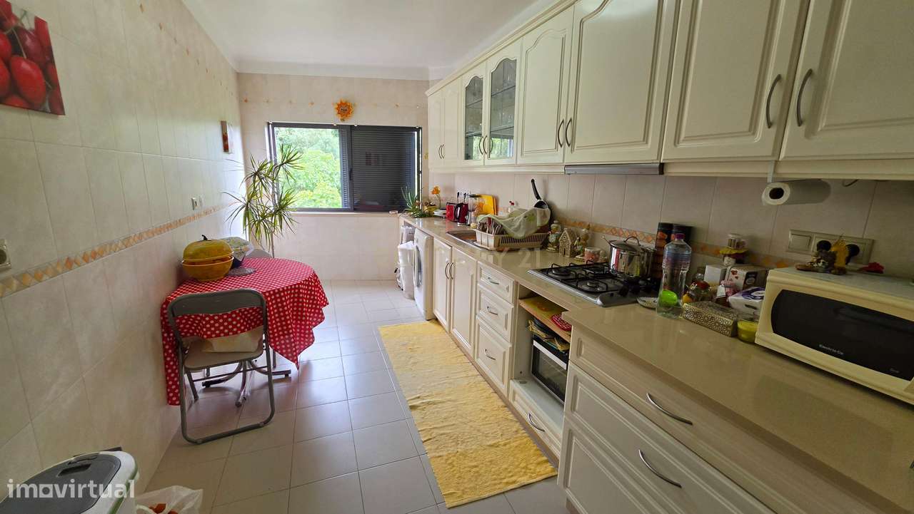Apartamento Duplex T5 no centro de Palmela-26