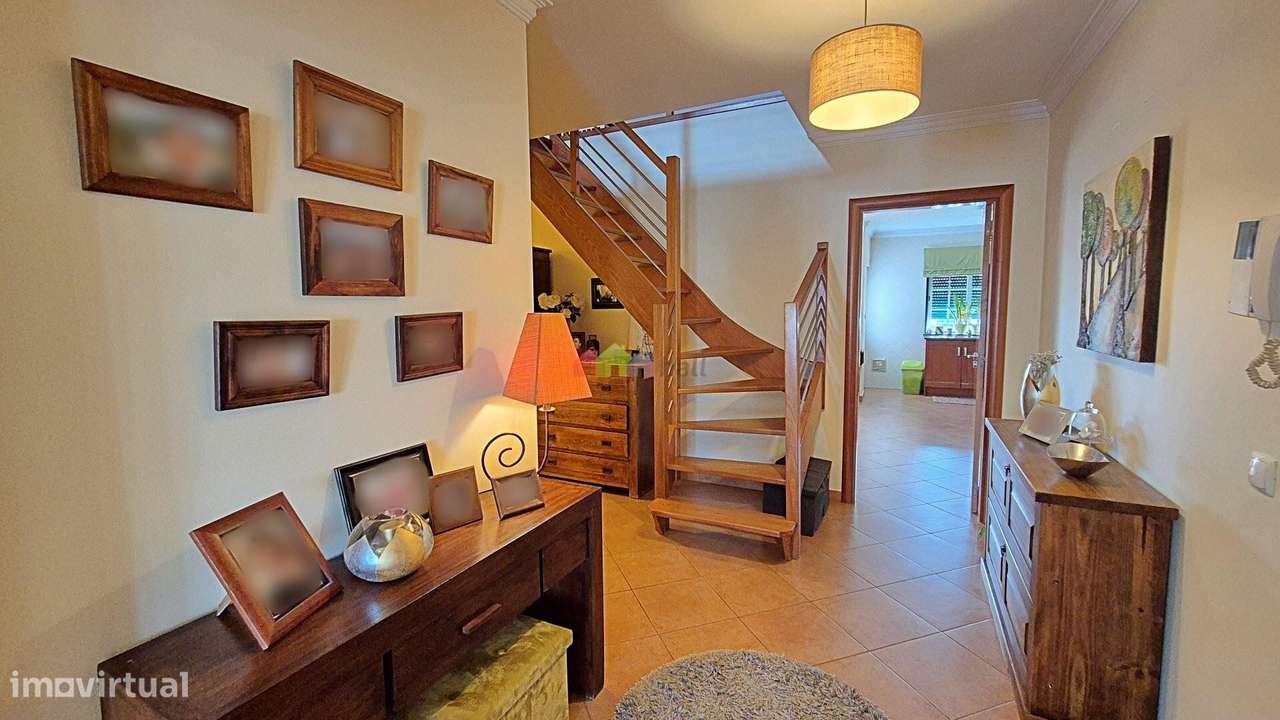 Moderno e confortável apartamento T3 duplex, com vista para o Castelo. - Grande imagem: 5/52