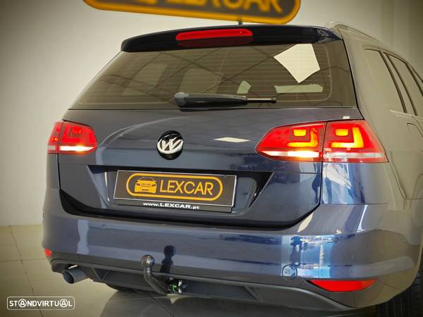 VW Golf Variant 1.6 TDi Highline DSG - 26