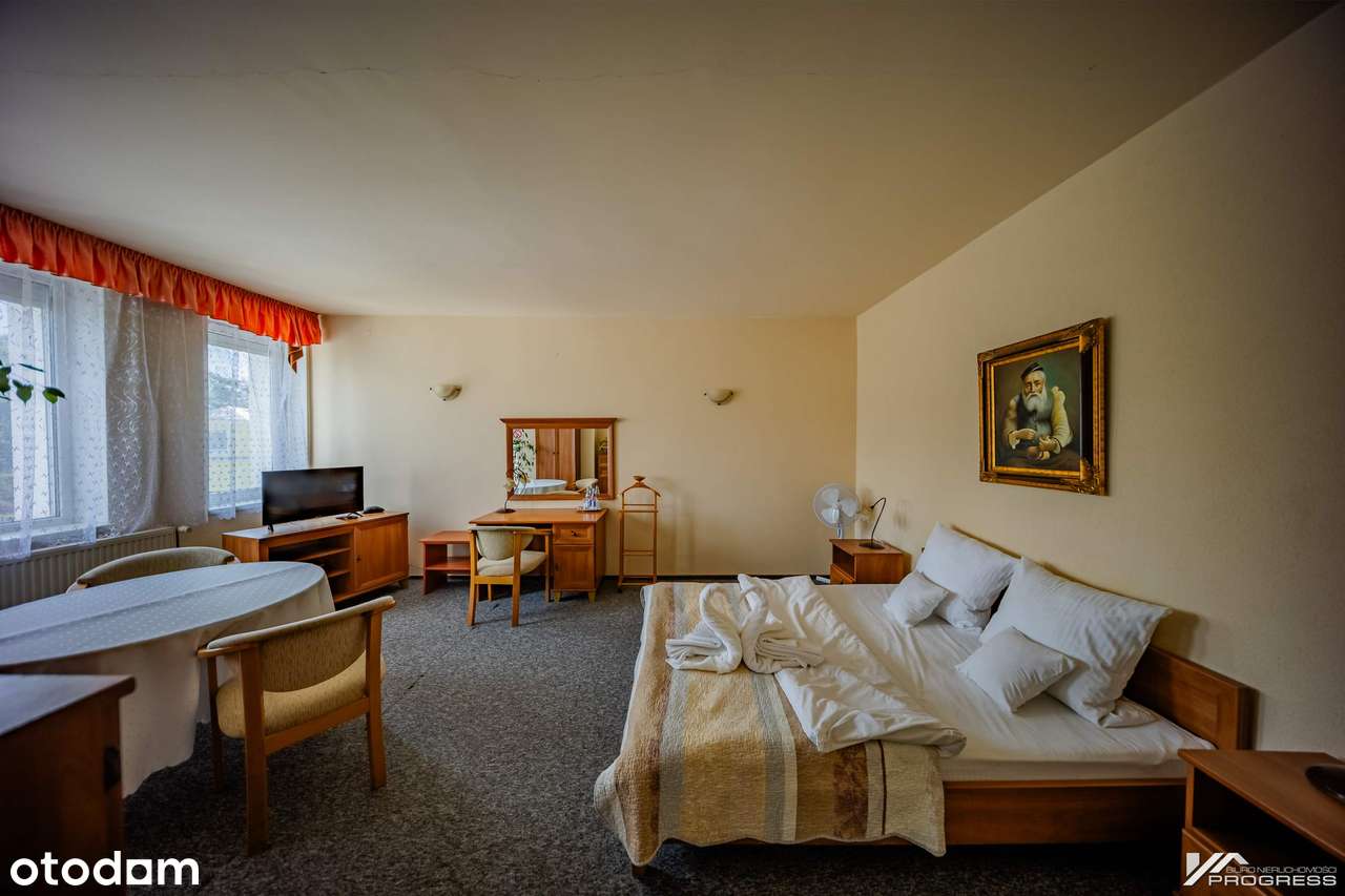 Hotel z restauracją, sale bankietowe - dobrze funkcjonujący biznes.-11