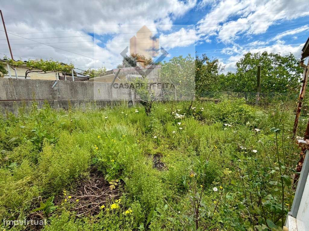 2 Andares Moradia T3 com Terreno, Anexo e Garagem - Avintes-23