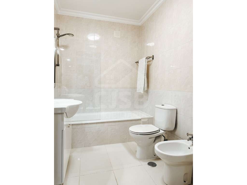 Apartamento T3 em Benavente - Excelente estado-12