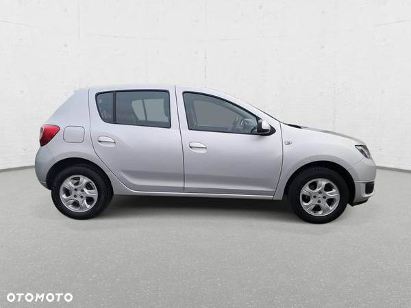 Dacia Sandero 0.9 TCe Laureate S&S EU6 - 4