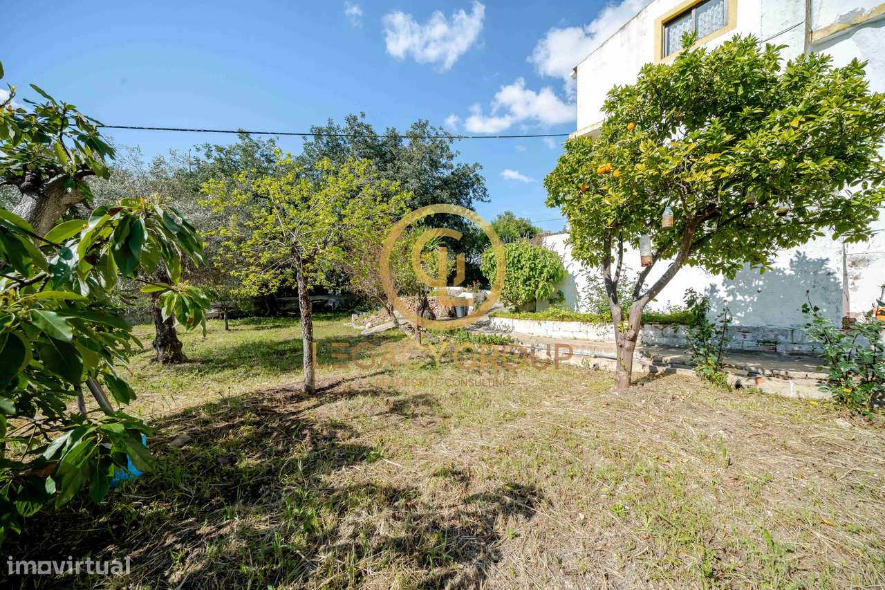 Moradia T3 com Quintal perto e com vista para o Ombria Resort Loulé-32