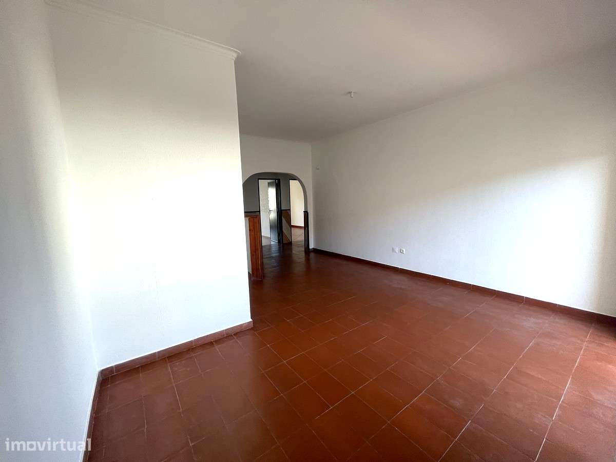 Apartamento T2 com arrecadação na Moita - Grande imagem: 3/9