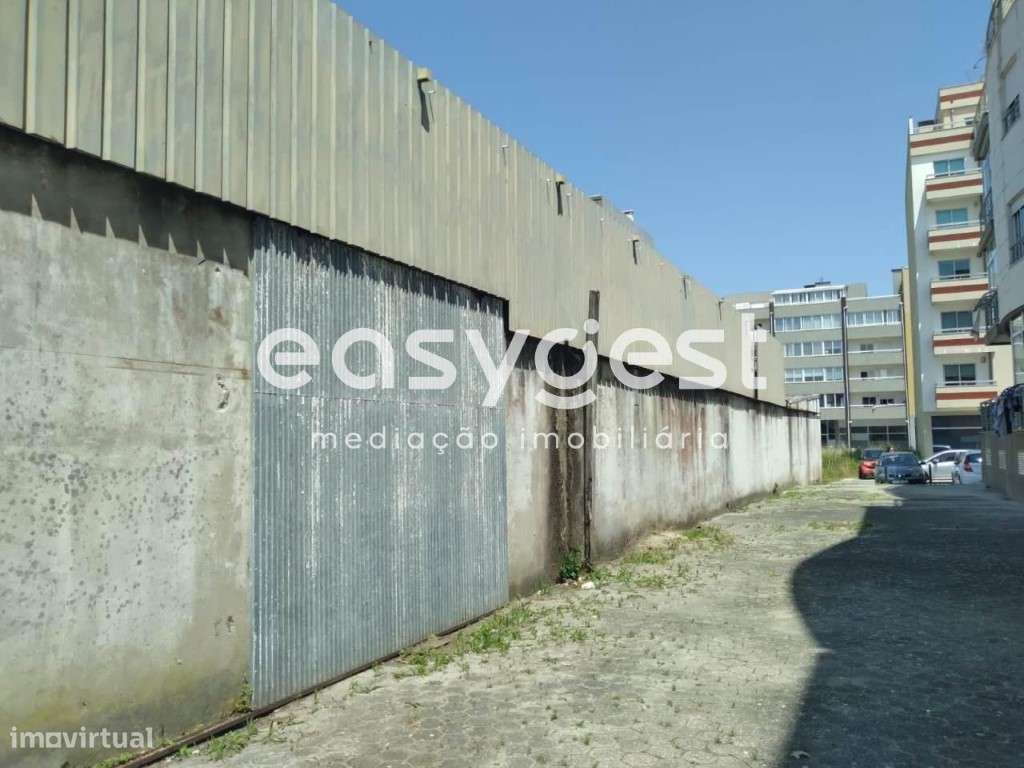 Prédio para remodelação com PIP aprovado próximo do centro de Aveiro - Grande imagem: 3/9