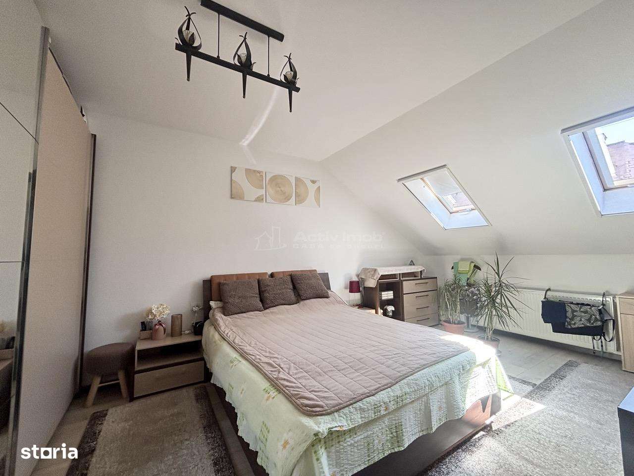 Refugiu urban cu personalitate – Casa cu mansarda si crama amenajata --3