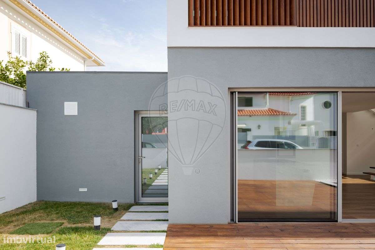 Moradia T4 para venda-5