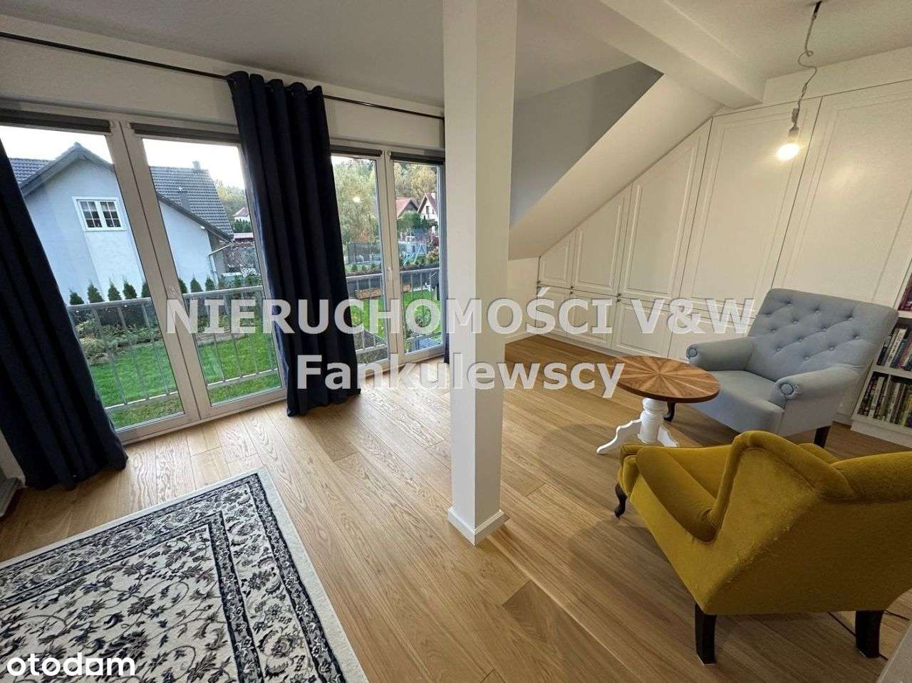 Luksusowa połowa domu w zabudowie bliźniaczej-15