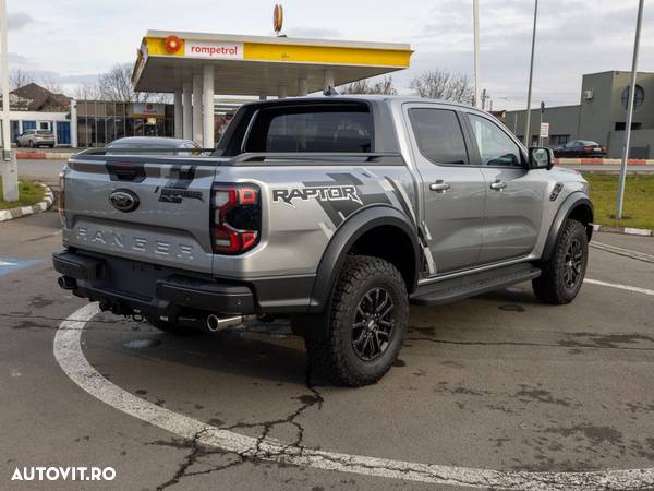 Ford Raptor - 7