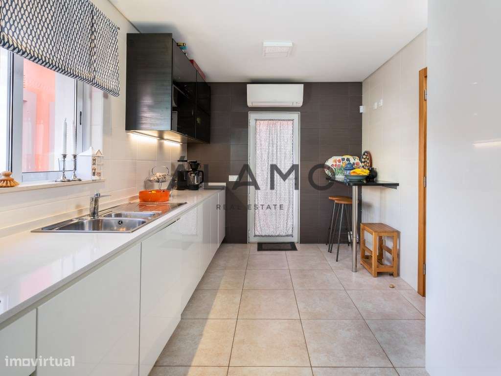 Villa T3 em Condomínio Privado com Piscina-6