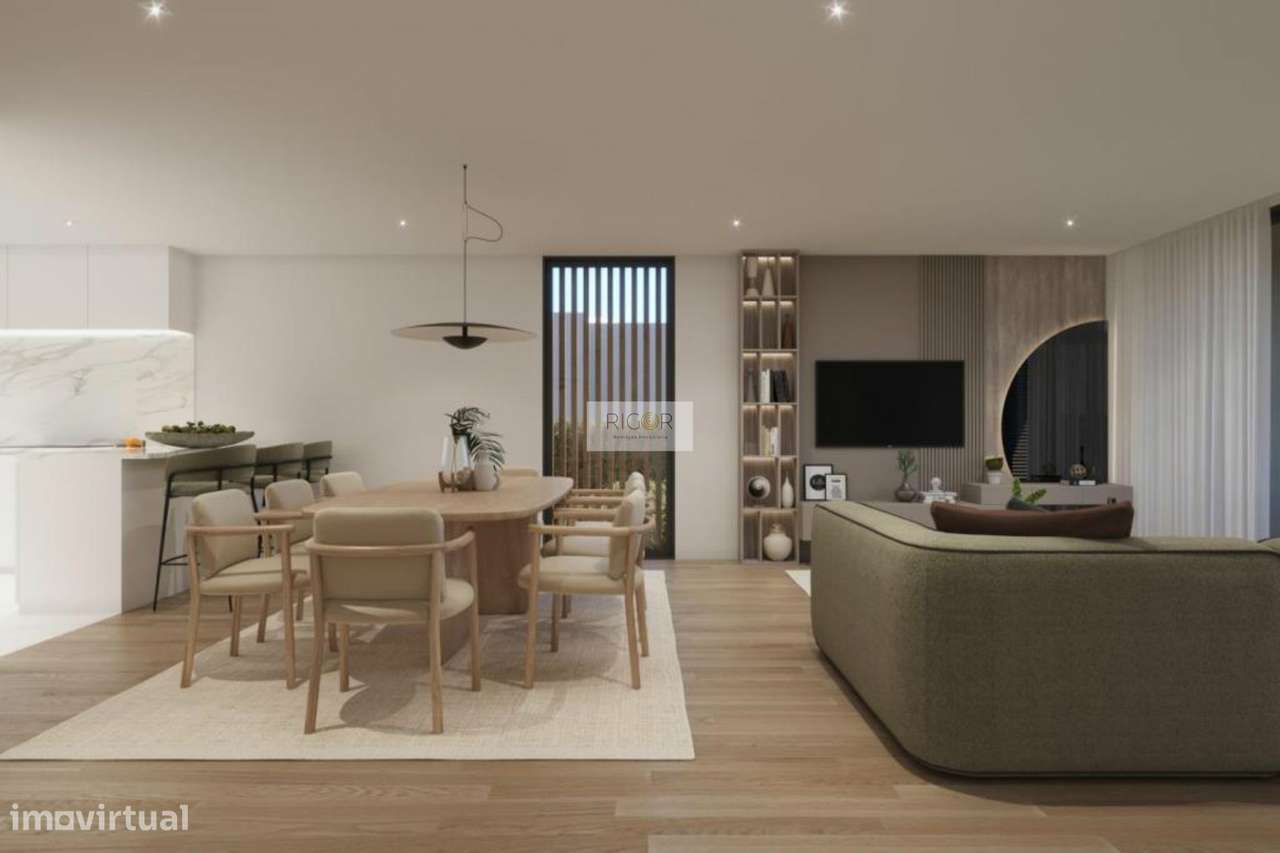 Moradia com 4 quartos e 120m2 de jardim no Castelo da Maia - Grande imagem: 4/24