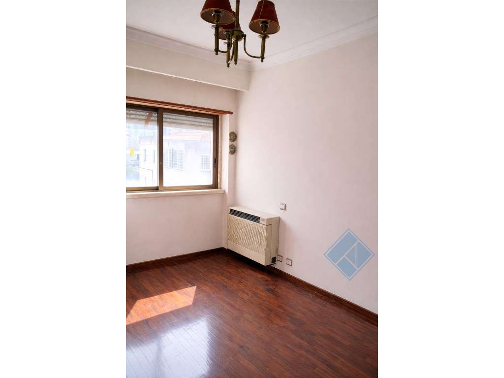 T4 no Areeiro | 180 m², Excelente Exposição Solar e Garagem Box + L...-13