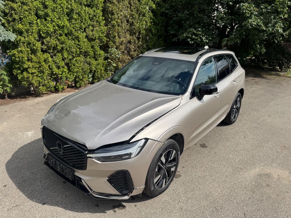 Volvo XC60 II (2017-) B5 B AWD Plus Black Edition 2026