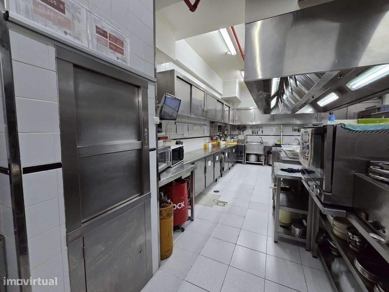 Trespasse – Restaurante com um magnifico faturamento, junto à Av. Colu-23