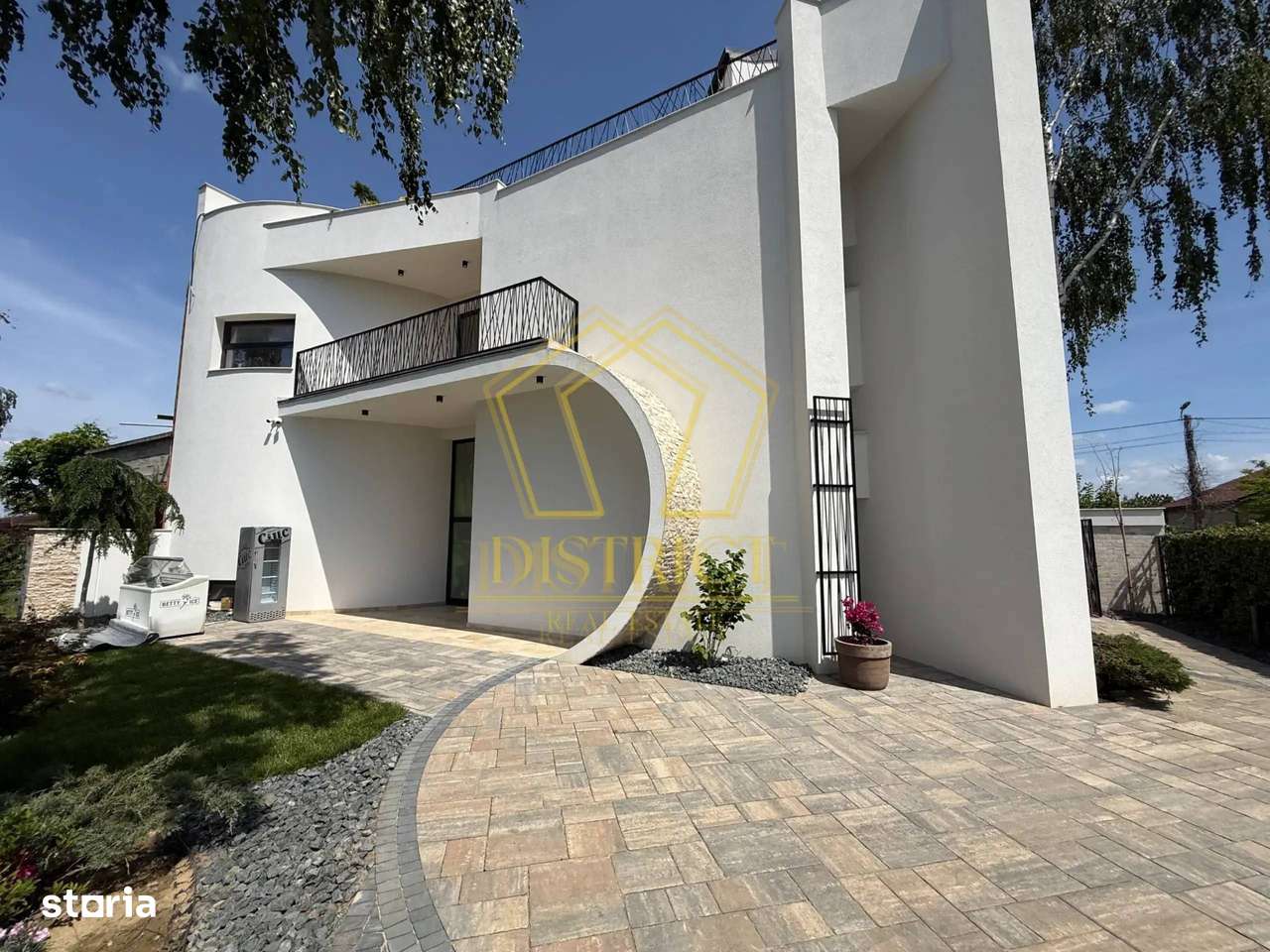 Casa individuală impresionant cu 4 camere si 5 bai | Mosnita Noua - Imagine principală: 5/15