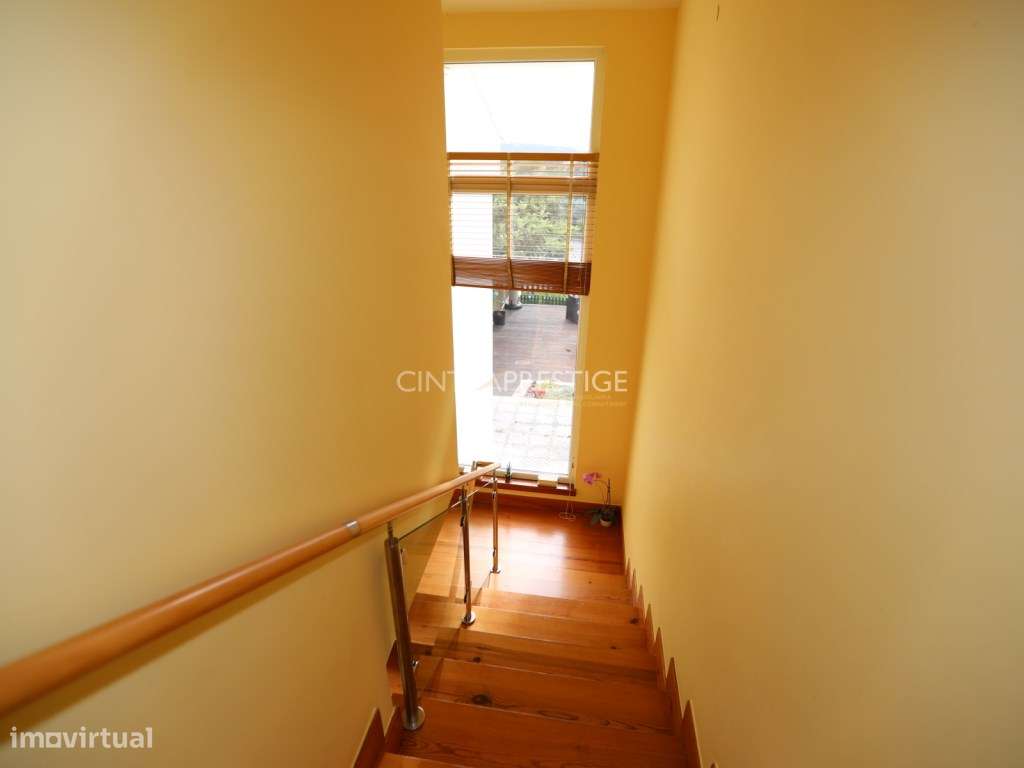 Moradia T3 com Jardim e Garagem na Quinta Verde - Nafarros, Sintra.-21