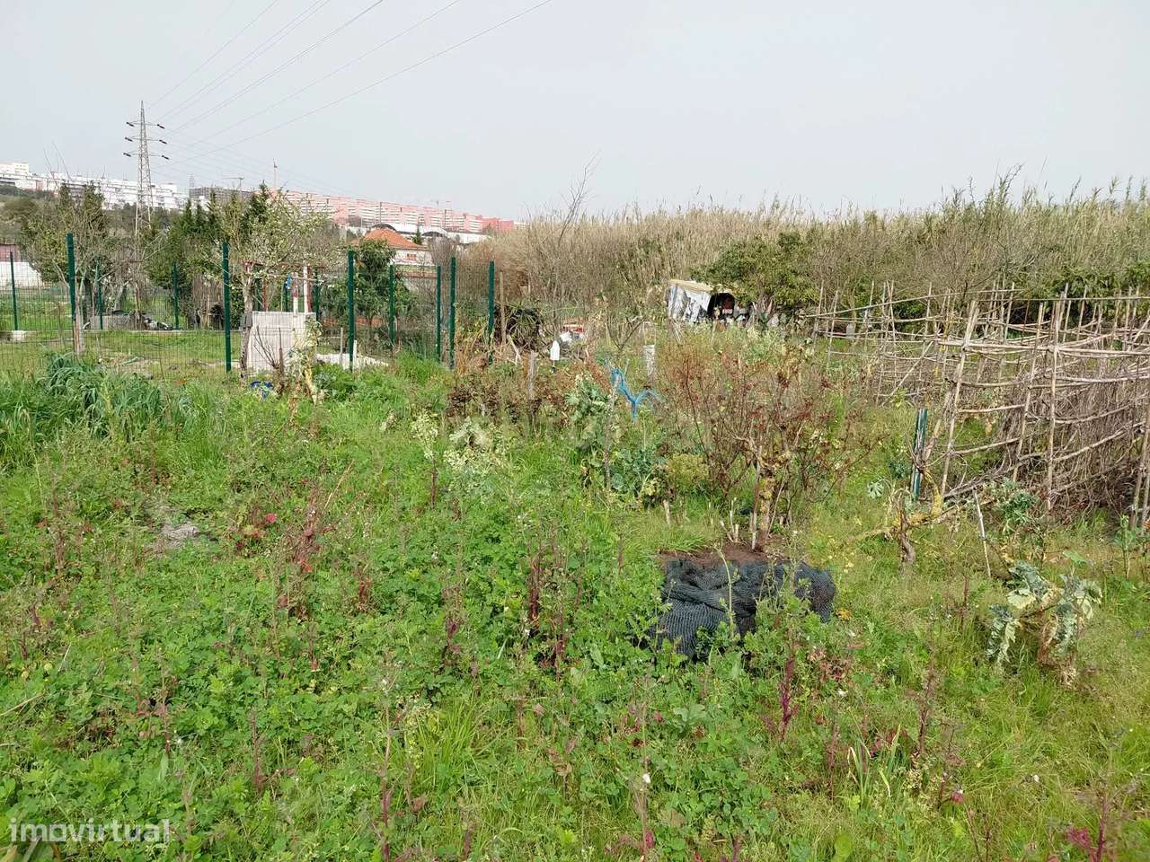 Terreno Rústico com 630m2 - Junto ao "Almada Fórum"-6