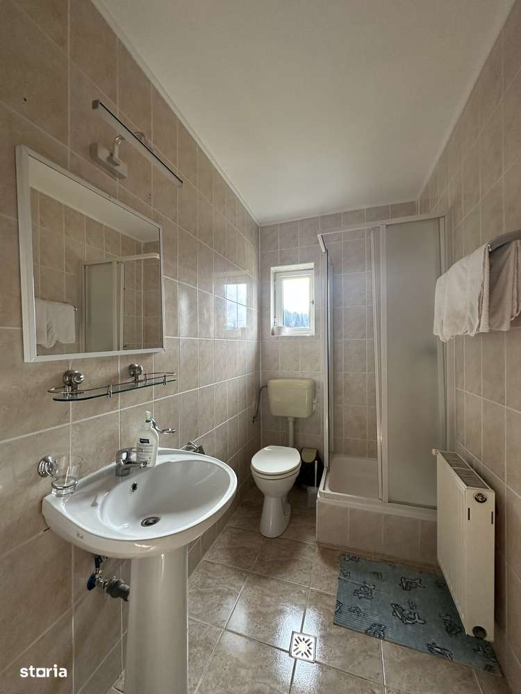 Agentia imobiliara VIGAFON vinde pensiune-casa de vacanta Predeal-13