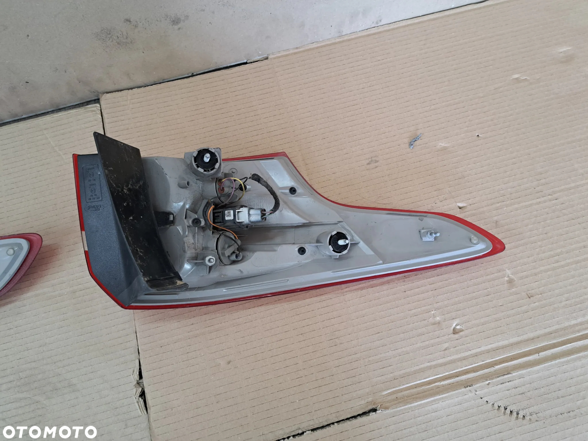 Ford Focus Mk3 lift kombi lampa tylna lewa prawa karoseryjna led - 8