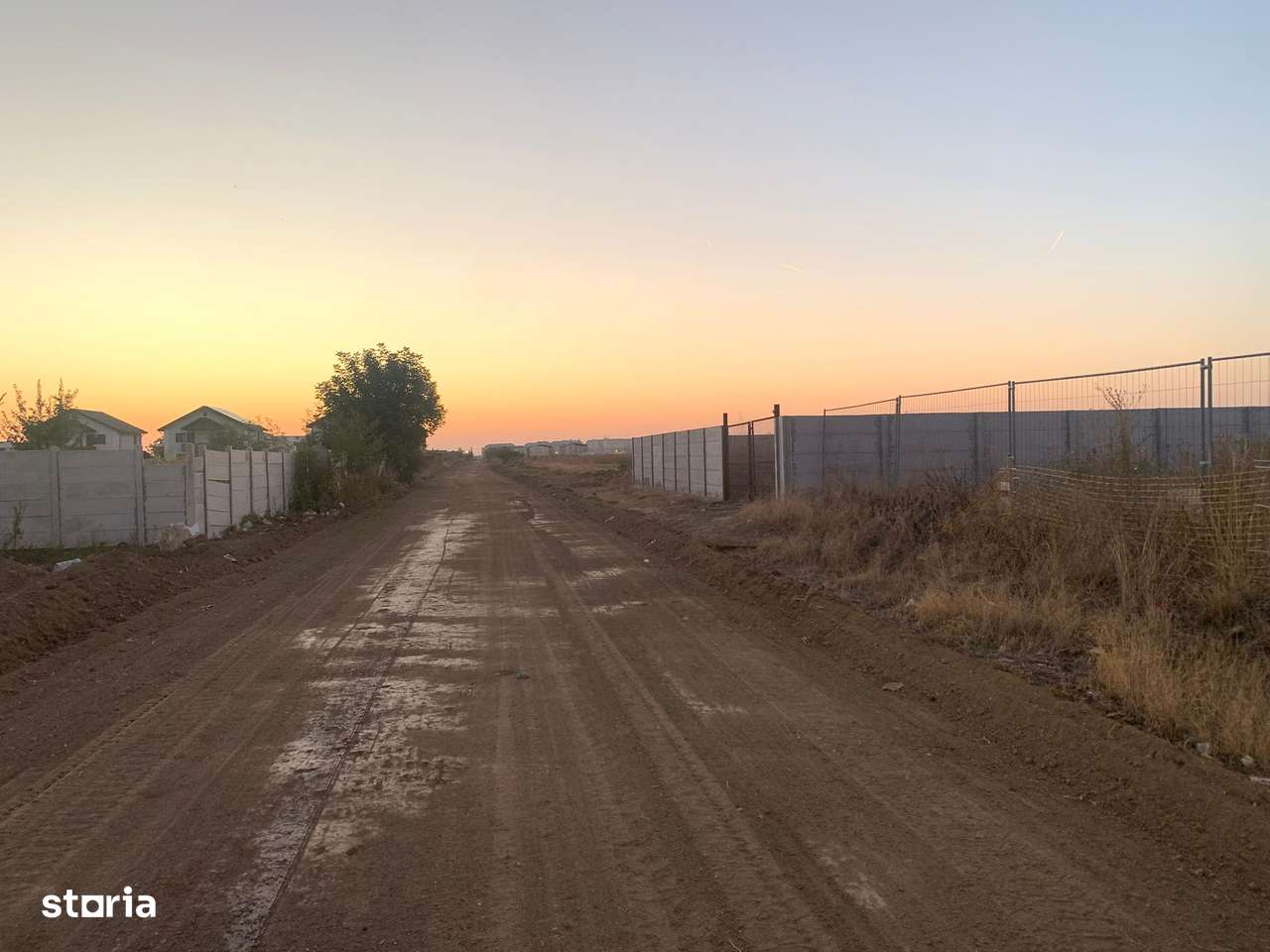 Tunari, teren 600mp ideal pentru Casa în Zonă Exclusiv Rezidențiala - Imagine principală: 4/6