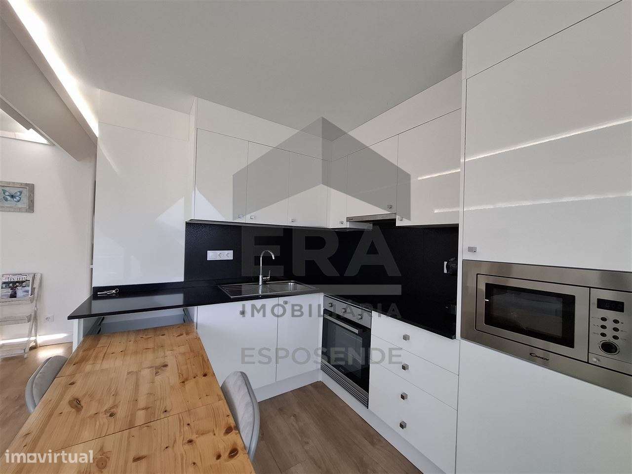 T2 remodelado com vista rio Caminha-5