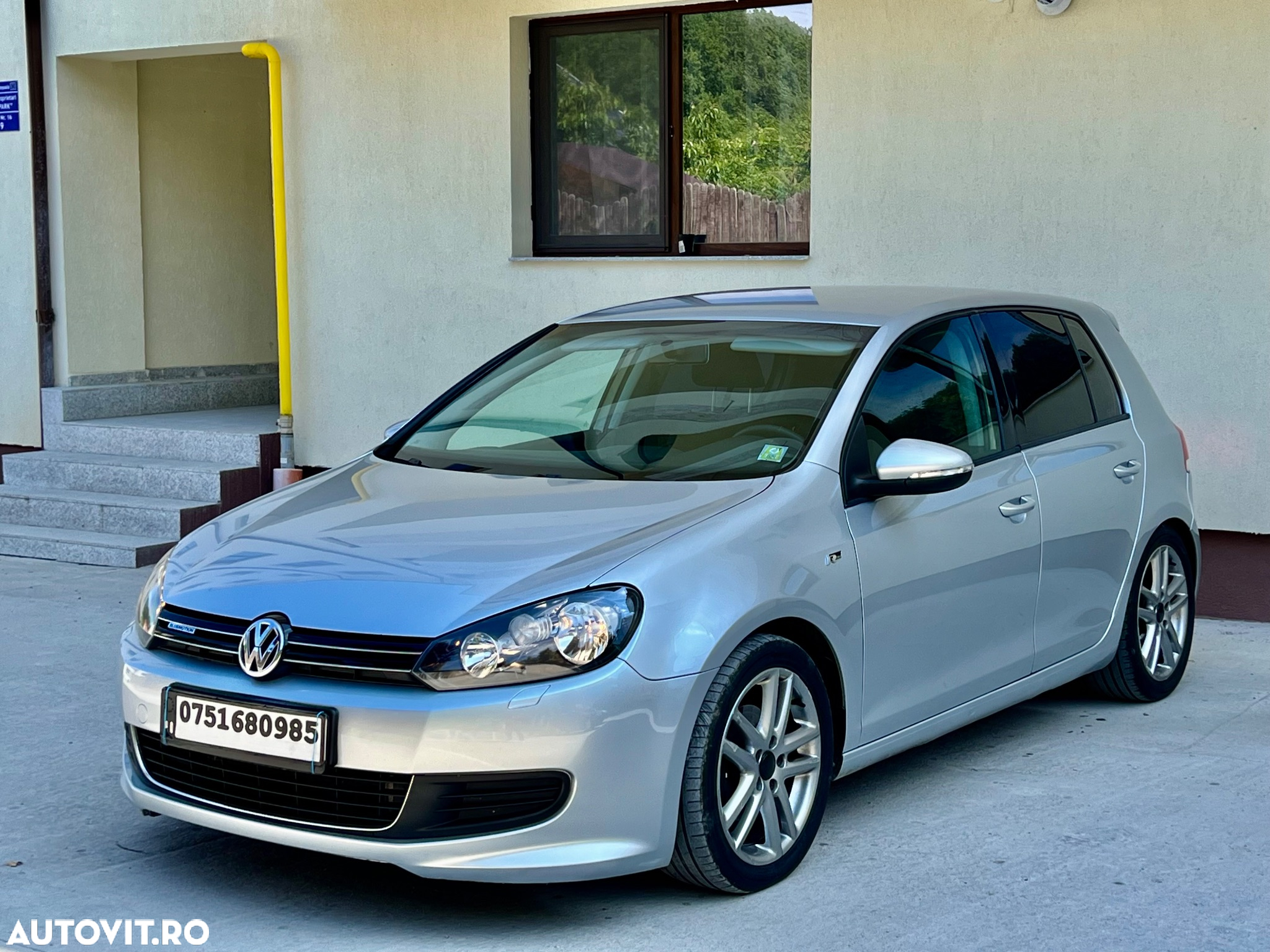 Volkswagen Golf 1.6 TDI DPF BlueMotion Technology Trendline - 17