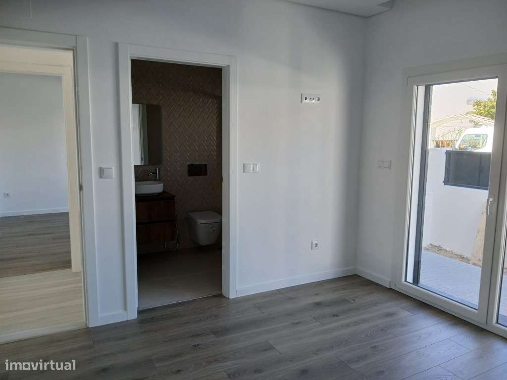 Moradia Térrea em Construção - Fernão Ferro - Grande imagem: 3/12