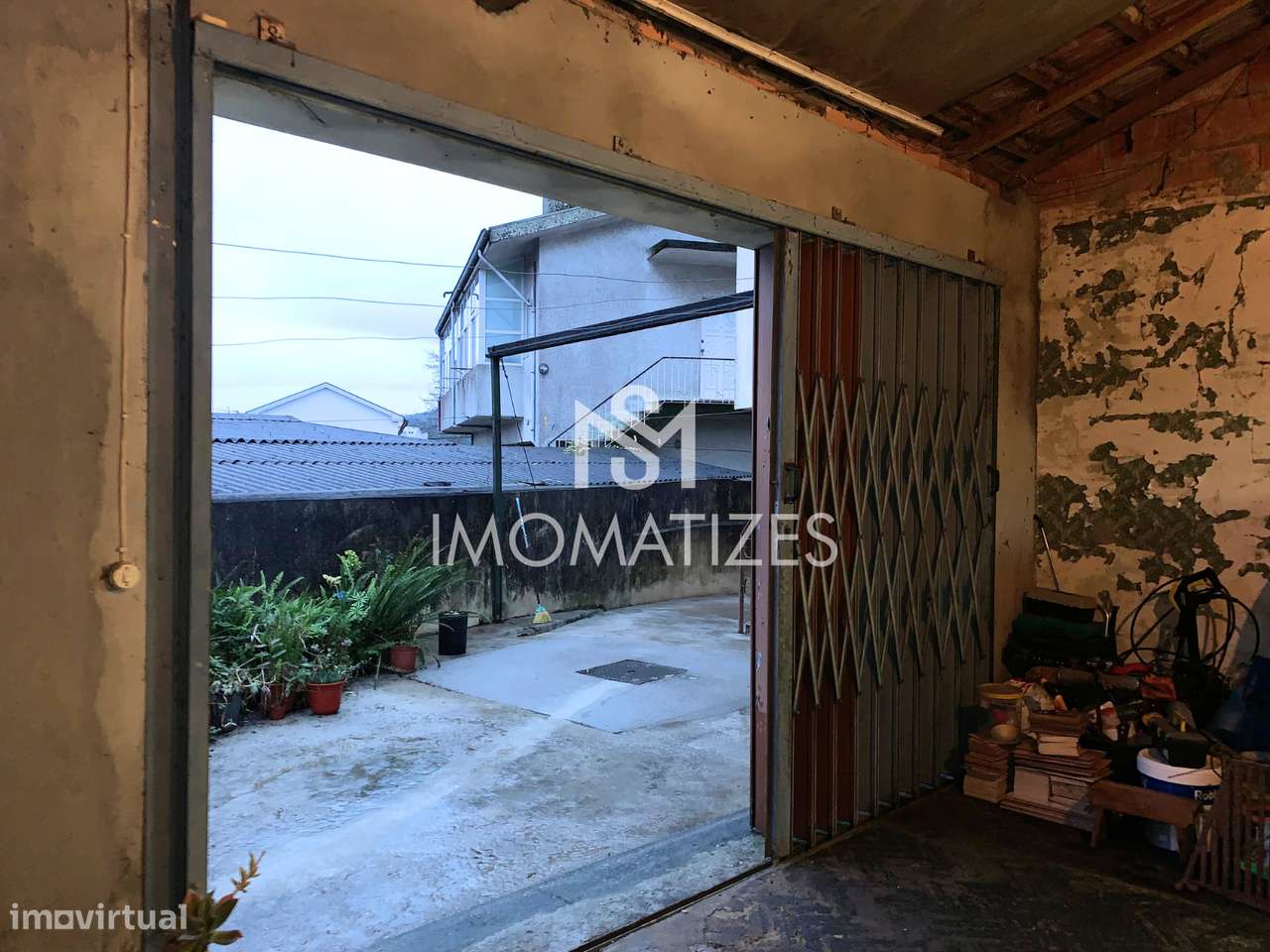 Moradia Bifamiliar T3 + T1 em São Romão do Coronado-25