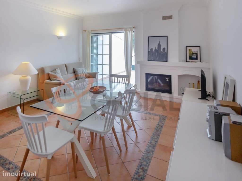 Moradia V2 para venda, inserida em condomínio privado com piscina, ...-6