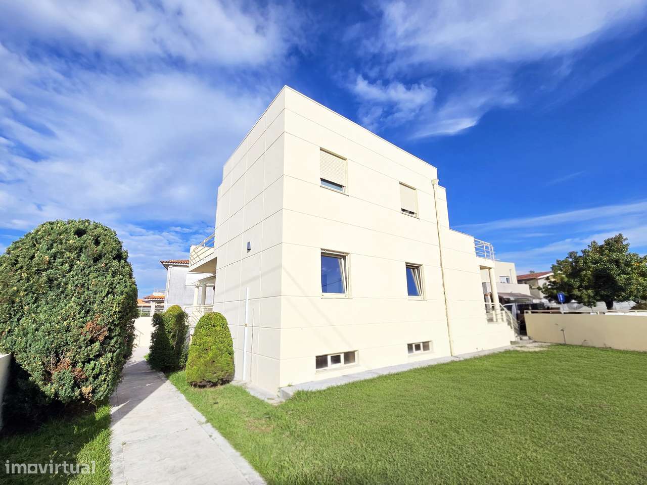 Moradia 5 quartos - Grande imagem: 4/26