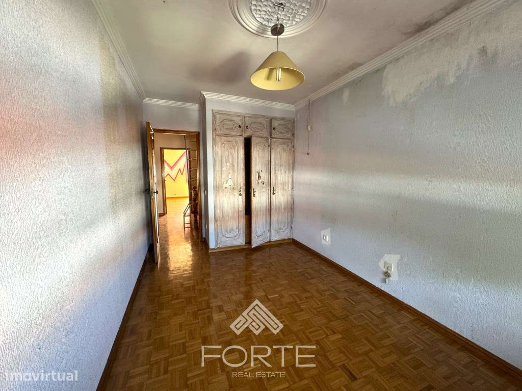 Moradia em banda T3 em São João da Madeira-16