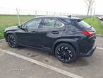 Lexus UX 300e - 11