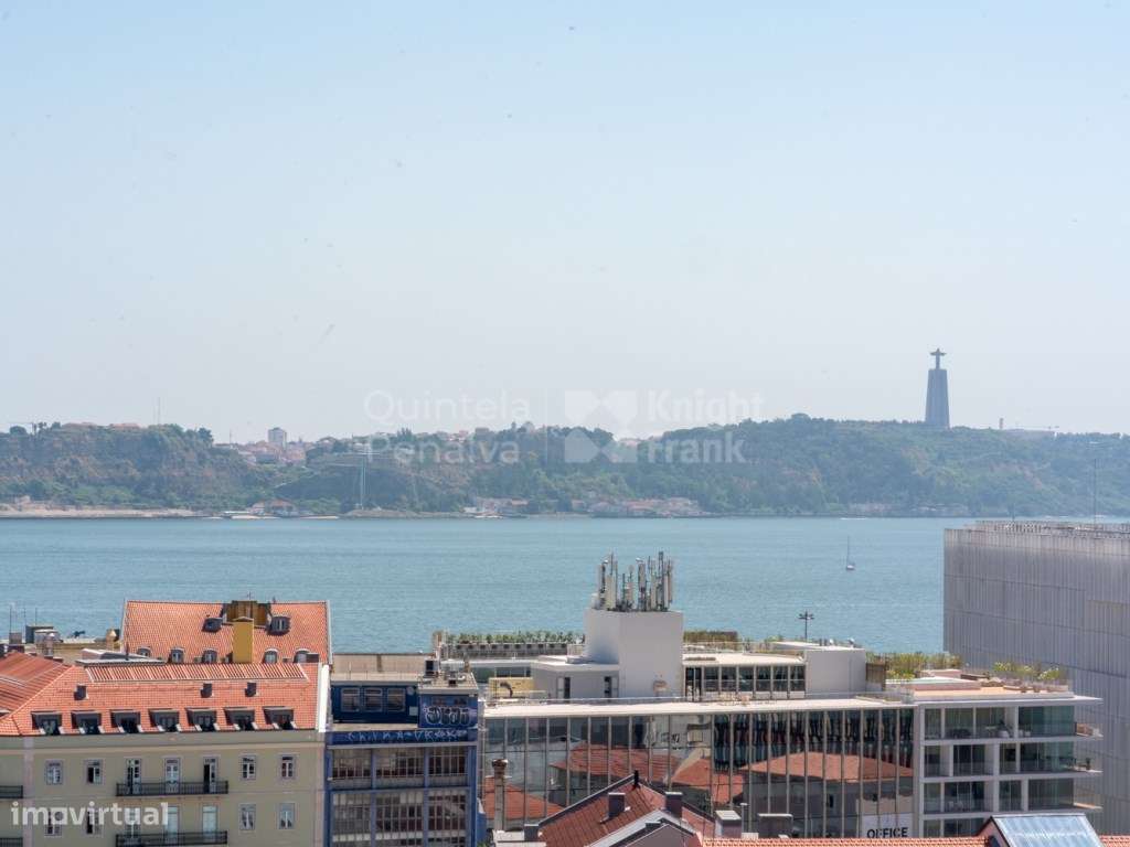 Apartamento T2 com vista Tejo na Bica/Misericórdia - Grande imagem: 5/25