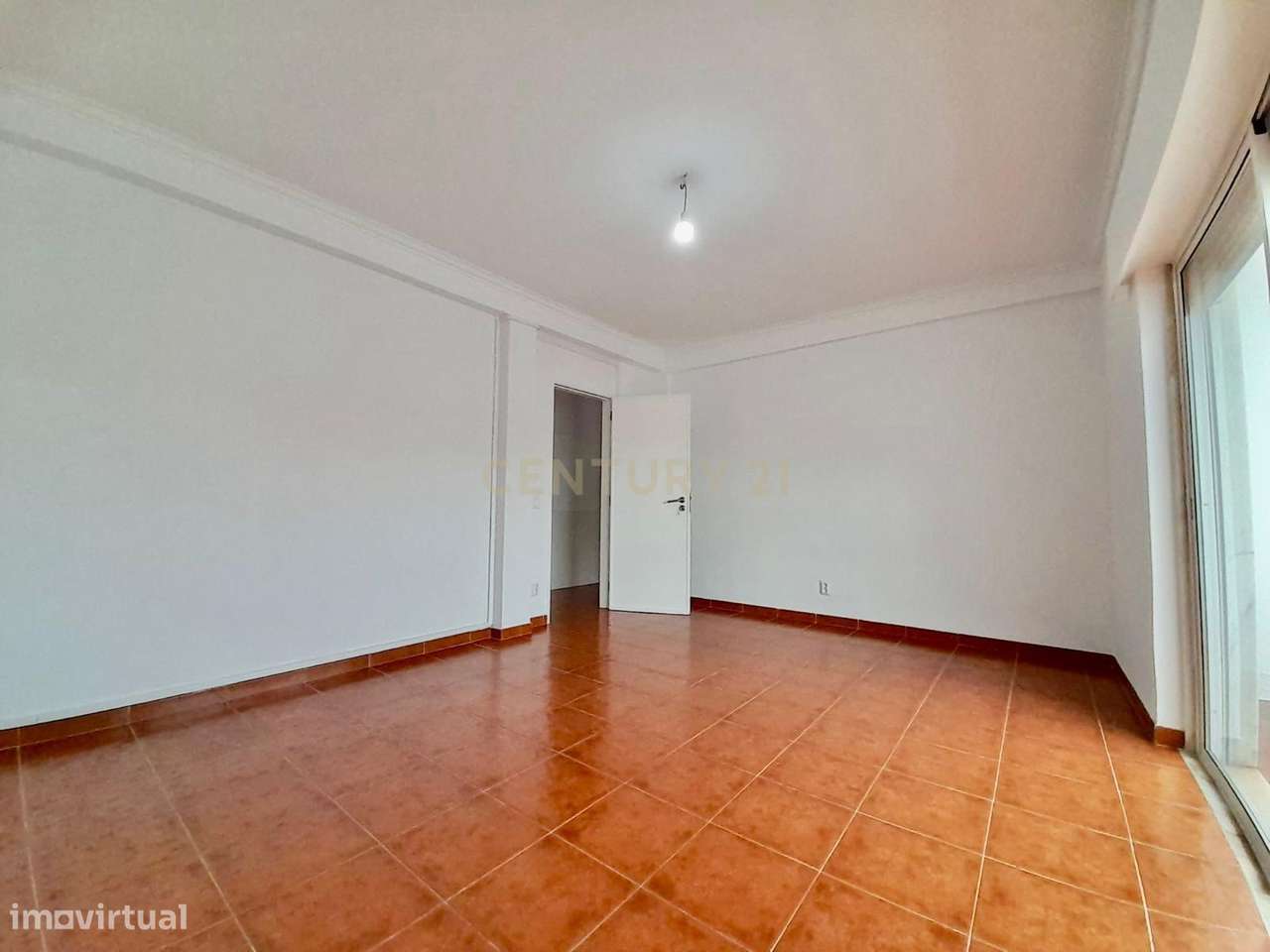 Apartamento T2 Remodelado na Amoreira - Grande imagem: 4/31